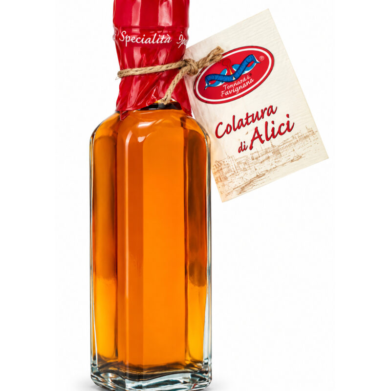 Colatura di alici Antica Tonnara di Favignana in bottiglia di vetro con etichetta